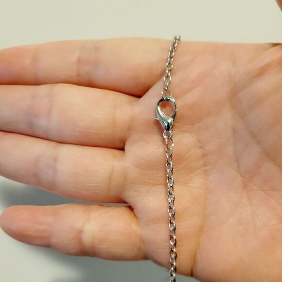 Brand new Hello Kitty necklace - Picture 3 of 4